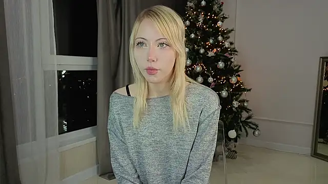 Snapshot of UWU_flower chatting on 02-11-26, 02:44 UWU flower online show from 02-11-26, 02:44