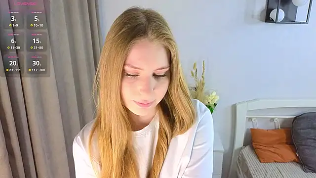 Snapshot of CharityKhamo chatting on 03-04-26, 03:45 CharityKhamo online show from 03-04-26, 03:45