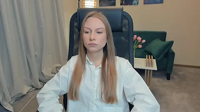 Snapshot of CarmenLipkin chatting on 02-12-26, 02:34 CarmenLipkin online show from 02-12-26, 02:34