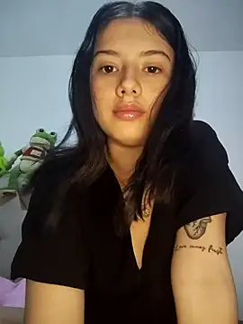 Aurora Pearl online show from 02-10-26, 10:03