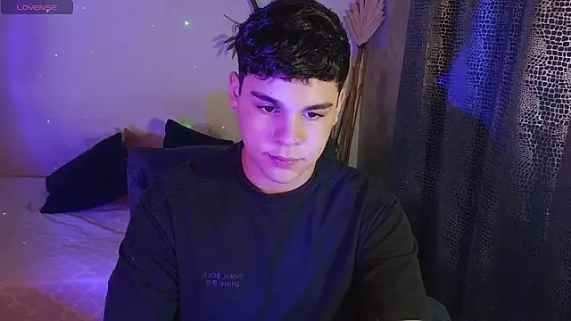 Snapshot of eithan_jonnes chatting on 02-22-26, 09:24 eithan jonnes online show from 02-22-26, 09:24