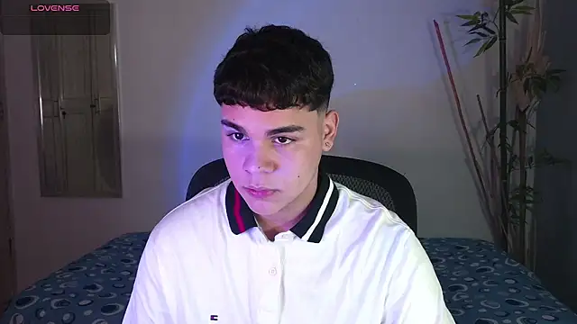 Snapshot of eithan_jonnes chatting on 02-26-26, 07:57 eithan jonnes online show from 02-26-26, 07:57