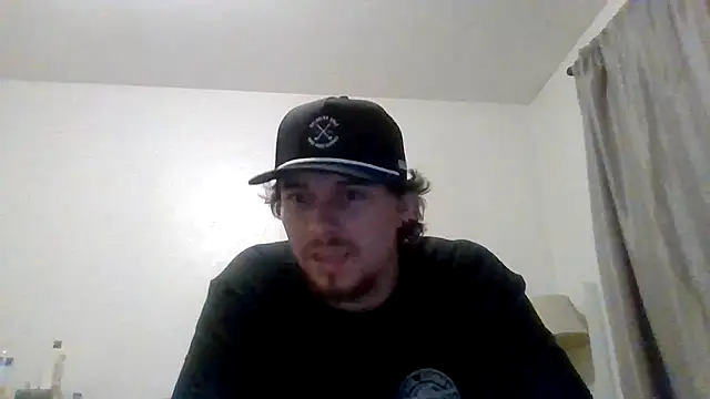 Snapshot of Tallhungandcloudy chatting on 02-10-26, 04:16 Tallhungandcloudy online show from 02-10-26, 04:16