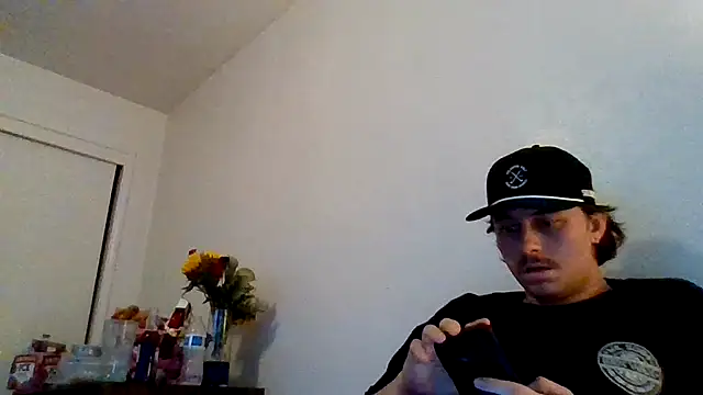 Snapshot of Tallhungandcloudy chatting on 02-17-26, 07:42 Tallhungandcloudy online show from 02-17-26, 07:42