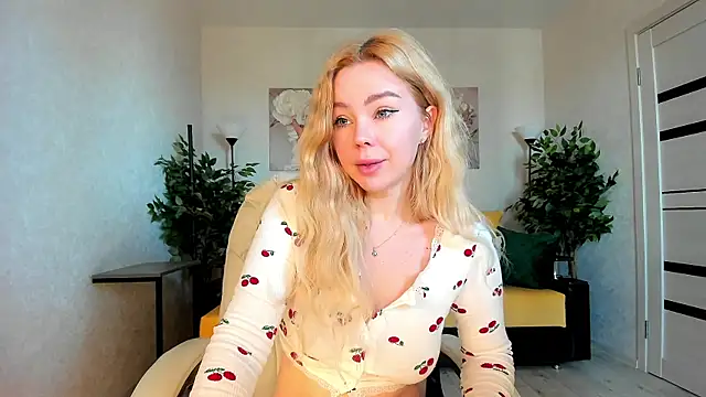 caty kiss online show from 04-14-26, 03:12