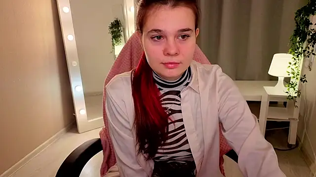 Snapshot of Monaswetty chatting on 02-28-26, 07:31 Monaswetty online show from 02-28-26, 07:31