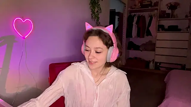 Snapshot of SlunkRear chatting on 02-27-26, 10:10 SlunkRear online show from 02-27-26, 10:10