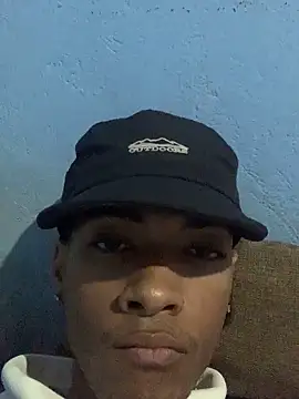 Snapshot of mondacuo3000 chatting on 02-15-26, 08:05 mondacuo3000 online show from 02-15-26, 08:05