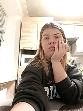 EvaTallor online show from 02-14-26, 04:48