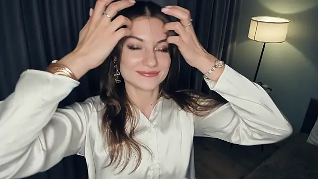 Snapshot of SoniKDesire chatting on 02-18-26, 07:43 SoniKDesire online show from 02-18-26, 07:43