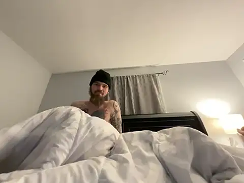 Snapshot of fun_couple_cum chatting on 02-22-26, 04:57 fun couple cum online show from 02-22-26, 04:57