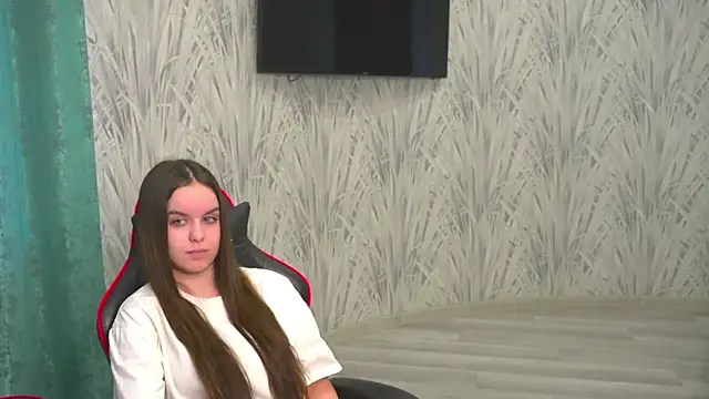 Snapshot of MarenCalarco chatting on 02-12-26, 10:21 MarenCalarco online show from 02-12-26, 10:21