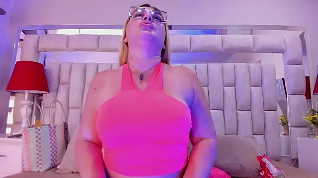 AngellHott  online show from 02-26-26, 05:01