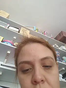 Snapshot of laila_d chatting on 05-28-26, 03:42 laila d online show from 05-28-26, 03:42