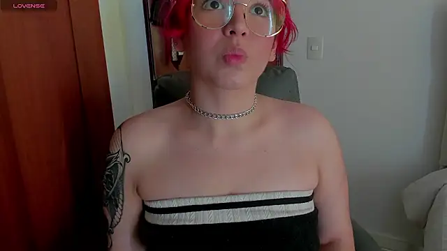 Snapshot of GoonetteMessy chatting on 02-22-26, 07:56 GoonetteMessy online show from 02-22-26, 07:56