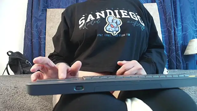 Snapshot of melanie_Nasty_whore chatting on 02-26-26, 08:52 melanie Nasty whore online show from 02-26-26, 08:52