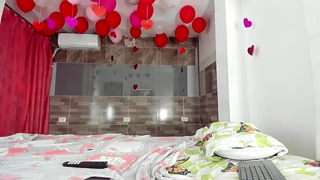 violett laraa online show from 02-20-26, 08:31