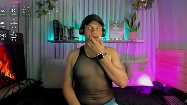 Snapshot of Miss-liaa chatting on 03-01-26, 03:03 Miss-liaa online show from 03-01-26, 03:03