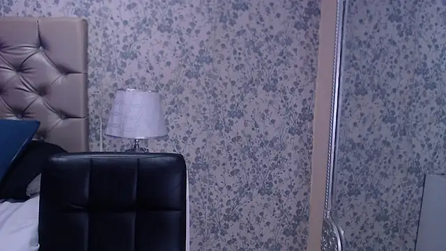 Snapshot of CloheBell chatting on 02-22-26, 07:01 CloheBell online show from 02-22-26, 07:01