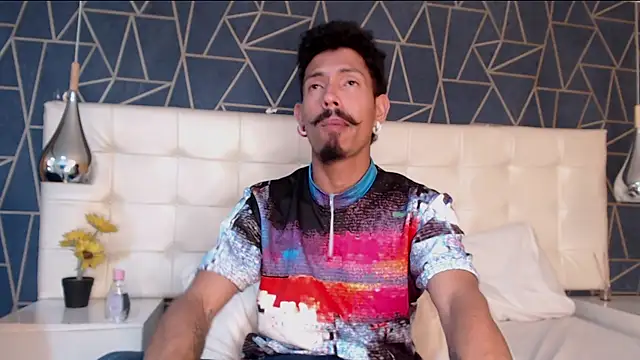 NoaahTylor online show from 02-18-26, 12:50