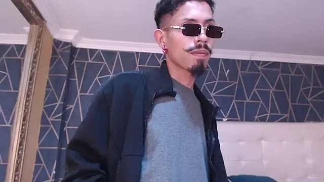 NoaahTylor online show from 02-25-26, 08:51