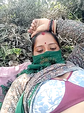 Pallavi hote online show from 02-25-26, 04:33