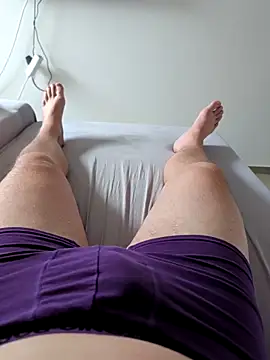 Snapshot of Skoel84 chatting on 02-11-26, 09:36 Skoel84 online show from 02-11-26, 09:36