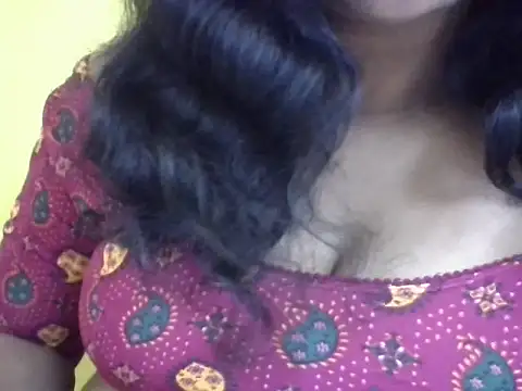 Snapshot of anu-reddyy chatting on 02-18-26, 04:41 anu-reddyy online show from 02-18-26, 04:41