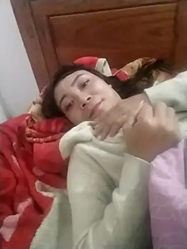 Snapshot of cute-shine chatting on 02-22-26, 03:54 cute-shine online show from 02-22-26, 03:54