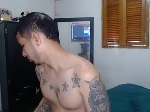 Snapshot of HotSinlge chatting on 02-16-26, 01:40 HotSinlge online show from 02-16-26, 01:40