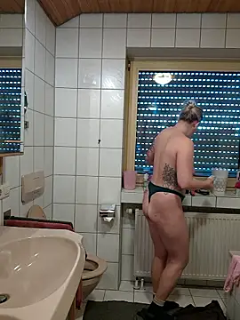 Snapshot of Milas_Dreams_Dauergeil chatting on 02-17-26, 08:11 Milas Dreams Dauergeil online show from 02-17-26, 08:11