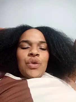 Snapshot of sexygirlatin chatting on 02-25-26, 07:18 sexygirlatin online show from 02-25-26, 07:18