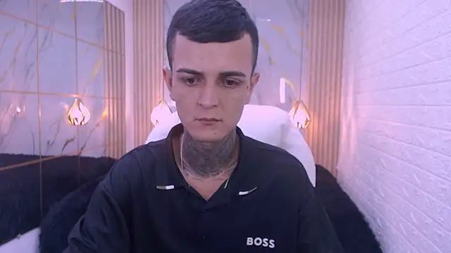 Snapshot of benjamin_anthony chatting on 02-27-26, 02:33 benjamin anthony online show from 02-27-26, 02:33