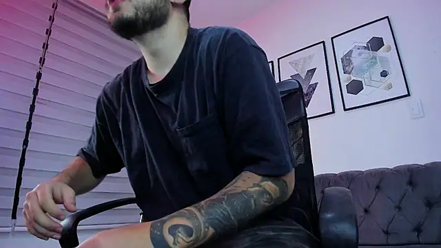 Snapshot of ethan_grace chatting on 02-15-26, 11:52 ethan grace online show from 02-15-26, 11:52