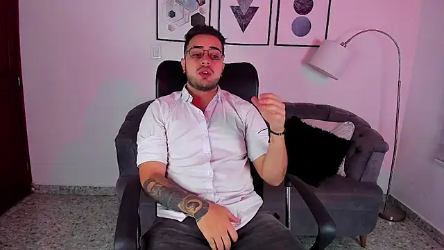 Snapshot of ethan_grace chatting on 02-27-26, 12:05 ethan grace online show from 02-27-26, 12:05