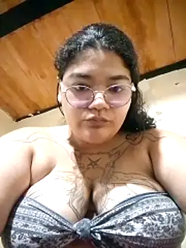 Snapshot of DarkReed chatting on 02-20-26, 07:03 DarkReed online show from 02-20-26, 07:03