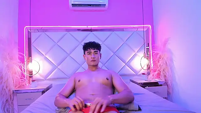 Snapshot of Bastixvontade chatting on 02-13-26, 11:12 Bastixvontade online show from 02-13-26, 11:12