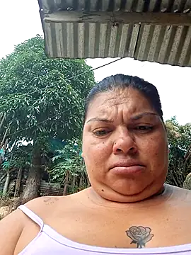 Snapshot of Juli_Powl chatting on 02-24-26, 01:31 Juli Powl online show from 02-24-26, 01:31