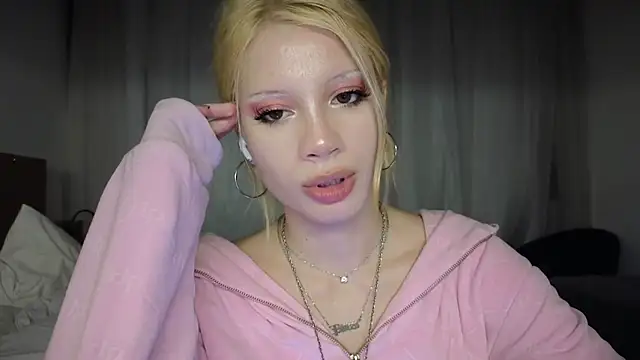 Snapshot of qualitybab chatting on 02-19-26, 03:13 qualitybab online show from 02-19-26, 03:13