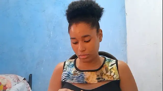 Snapshot of MadelynStamant chatting on 02-19-26, 12:23 MadelynStamant online show from 02-19-26, 12:23