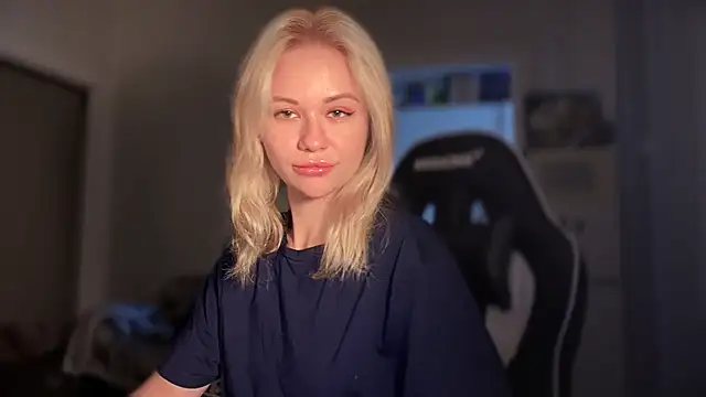 Leylia Lily online show from 03-10-26, 10:42