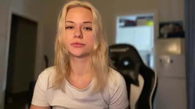 Leylia Lily online show from 03-25-26, 09:59