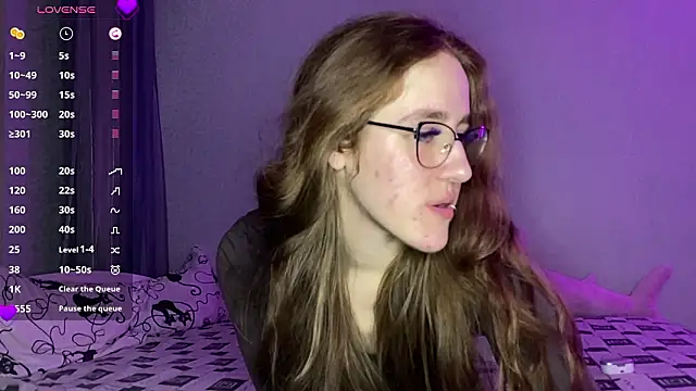 Snapshot of GloriaFoxx chatting on 02-16-26, 02:02 GloriaFoxx online show from 02-16-26, 02:02