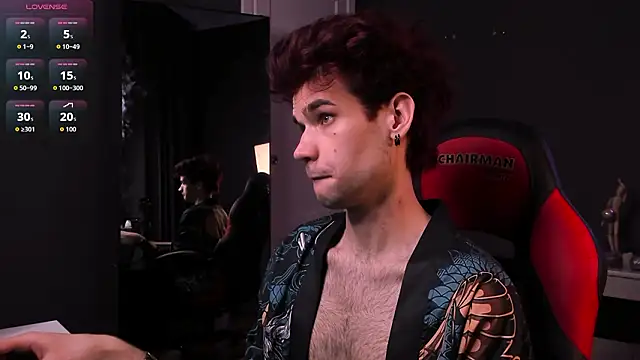 Snapshot of trevor_dreams chatting on 02-23-26, 03:42 trevor dreams online show from 02-23-26, 03:42