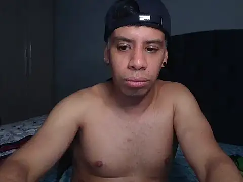 WILD BIGCOCK35 online show from 02-15-26, 07:51