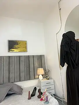 Snapshot of aminaa_ chatting on 02-20-26, 06:30 aminaa online show from 02-20-26, 06:30