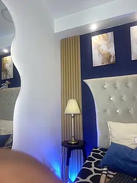 Snapshot of Dark_Nico chatting on 02-25-26, 04:11 Dark Nico online show from 02-25-26, 04:11