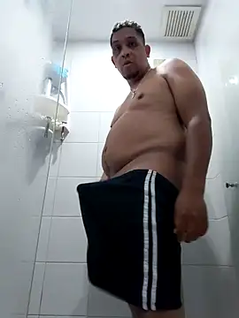 Snapshot of gordogruesa chatting on 02-15-26, 10:39 gordogruesa online show from 02-15-26, 10:39