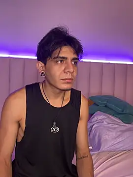 abrilandjulian online show from 04-07-26, 12:05