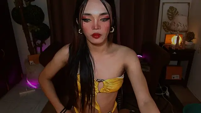 Snapshot of BigCock_Carla chatting on 02-22-26, 05:11 BigCock Carla online show from 02-22-26, 05:11